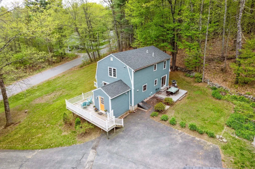30 Fox Ridge Road Epping NH 03042