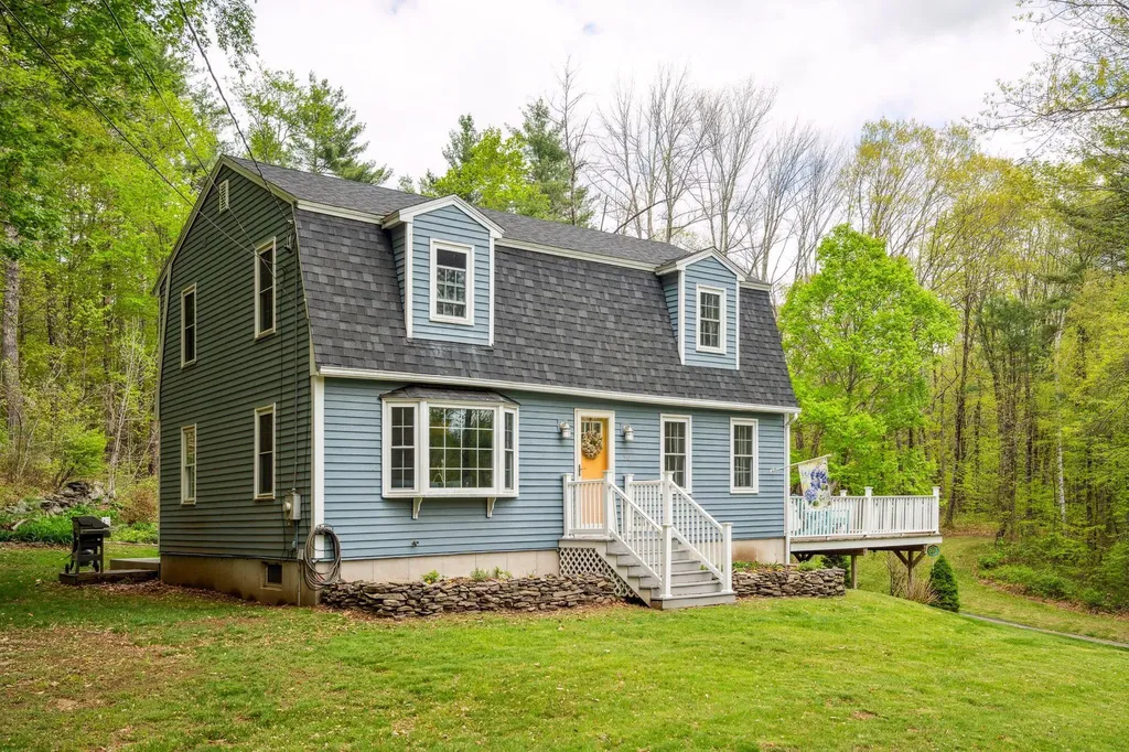 30 Fox Ridge Road Epping NH 03042