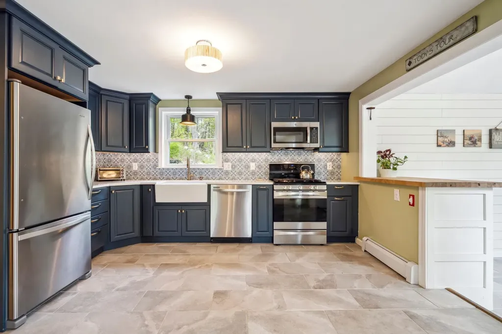30 Fox Ridge Road Epping NH 03042