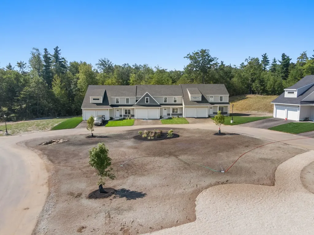 53 Driftwood Circle Sandown NH 03873