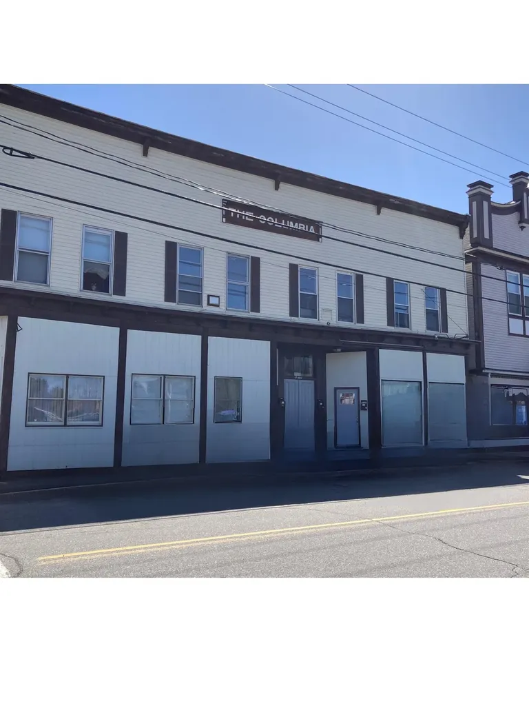 4 Depot Street Pittsfield NH 03263-3356