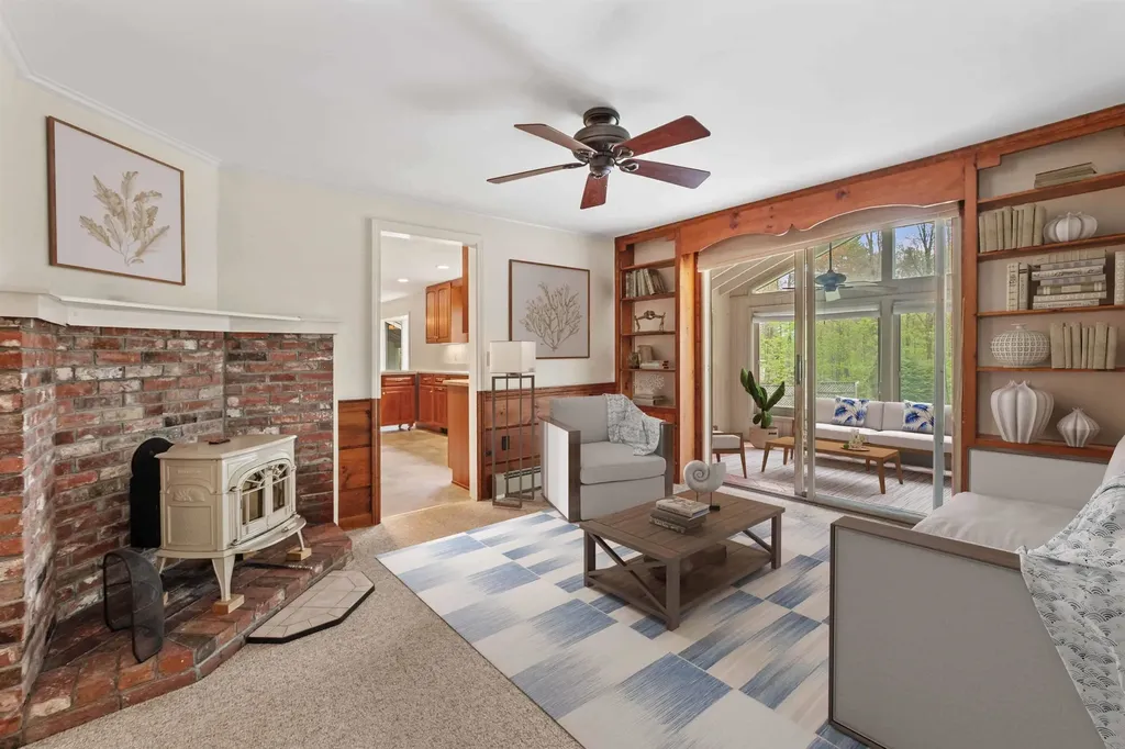 118 Old Coach Road New London NH 03257