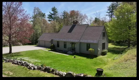 118 Old Coach Road New London NH 03257