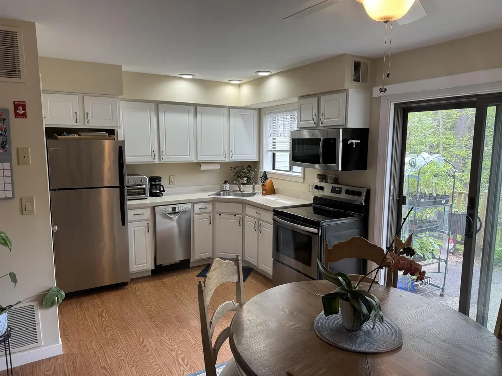 133 Colonial Drive Hartford VT 05001