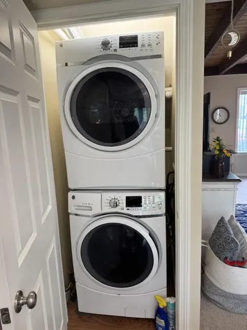 133 Colonial Drive Hartford VT 05001