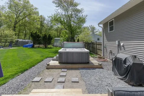 95 Belmont Drive Merrimack NH 03054