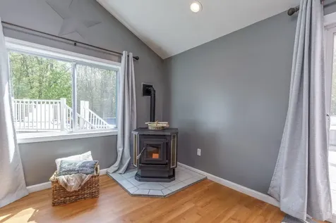 95 Belmont Drive Merrimack NH 03054