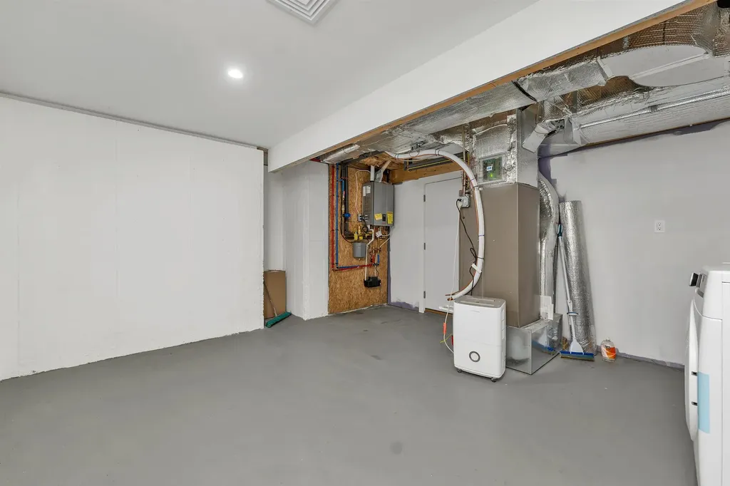 34 Saint Moritz Drive New Durham NH 03855