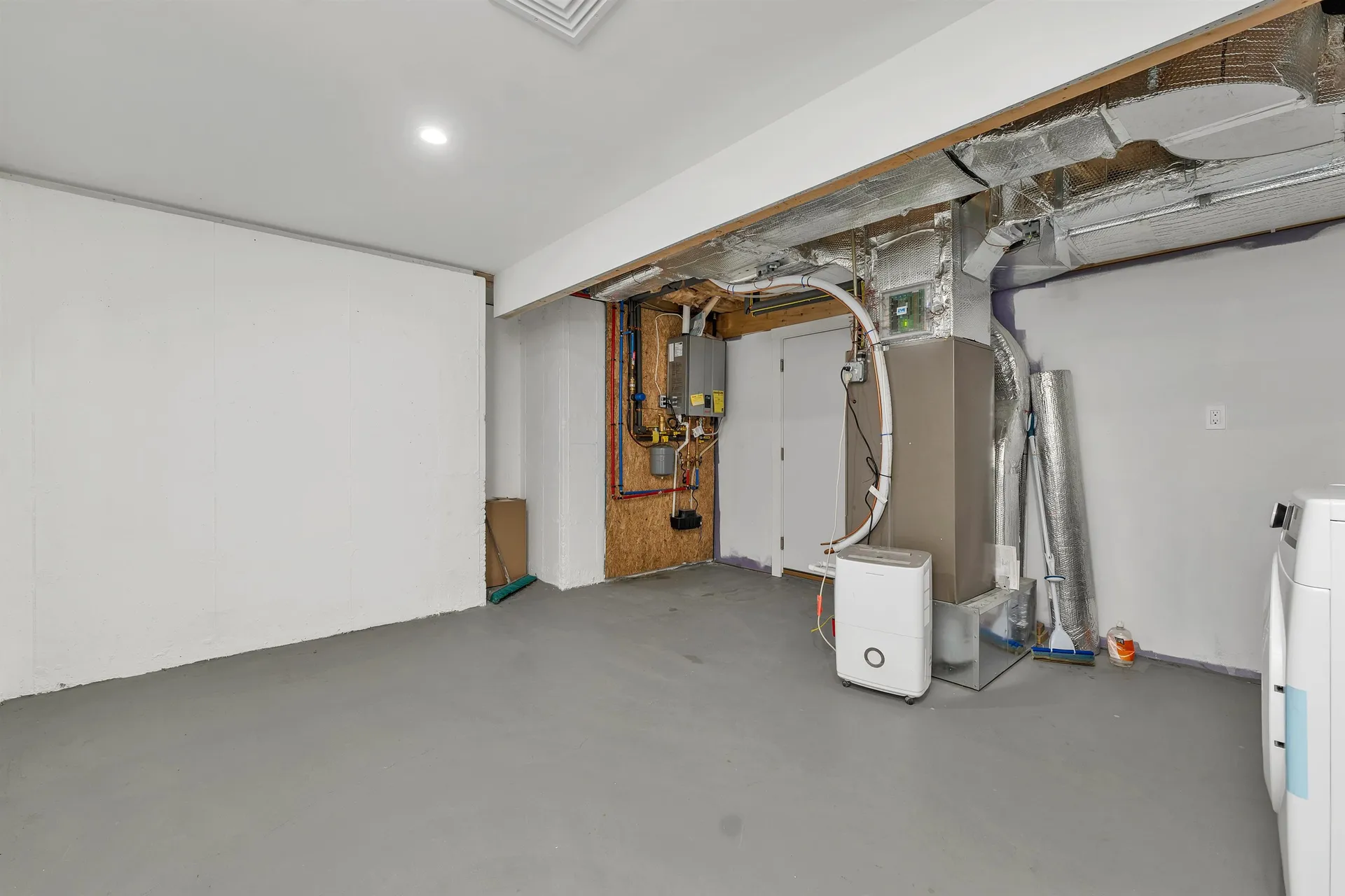 34 Saint Moritz Drive New Durham NH 03855