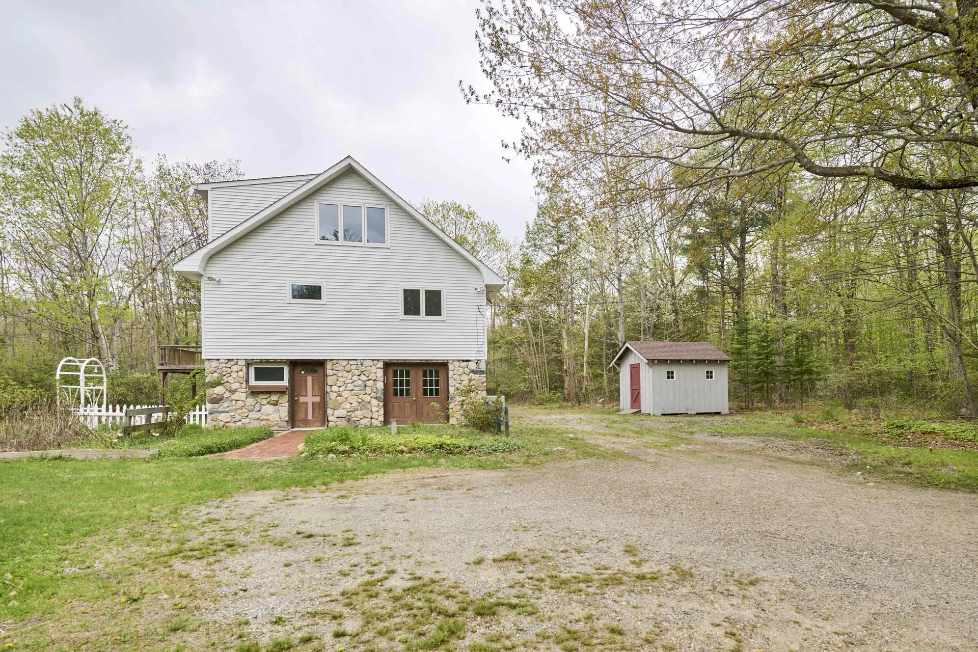 249 Chestnut Hill Road New Boston NH 03070