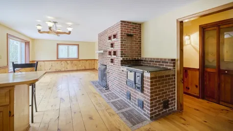 249 Chestnut Hill Road New Boston NH 03070