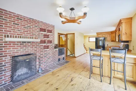 249 Chestnut Hill Road New Boston NH 03070
