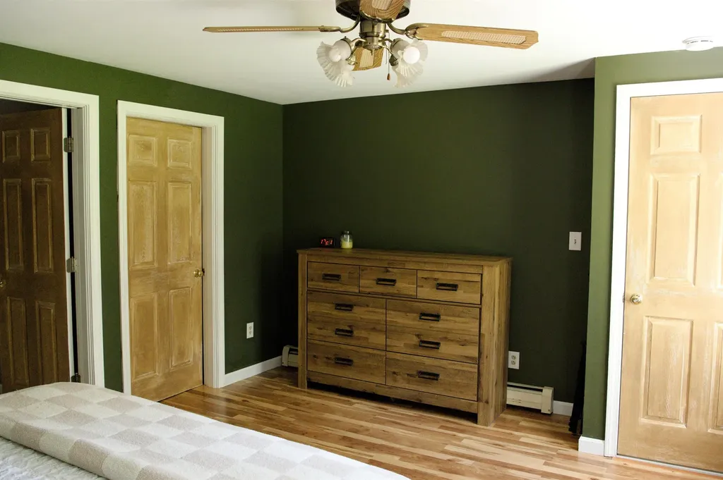 27 Parade Road Deerfield NH 03037