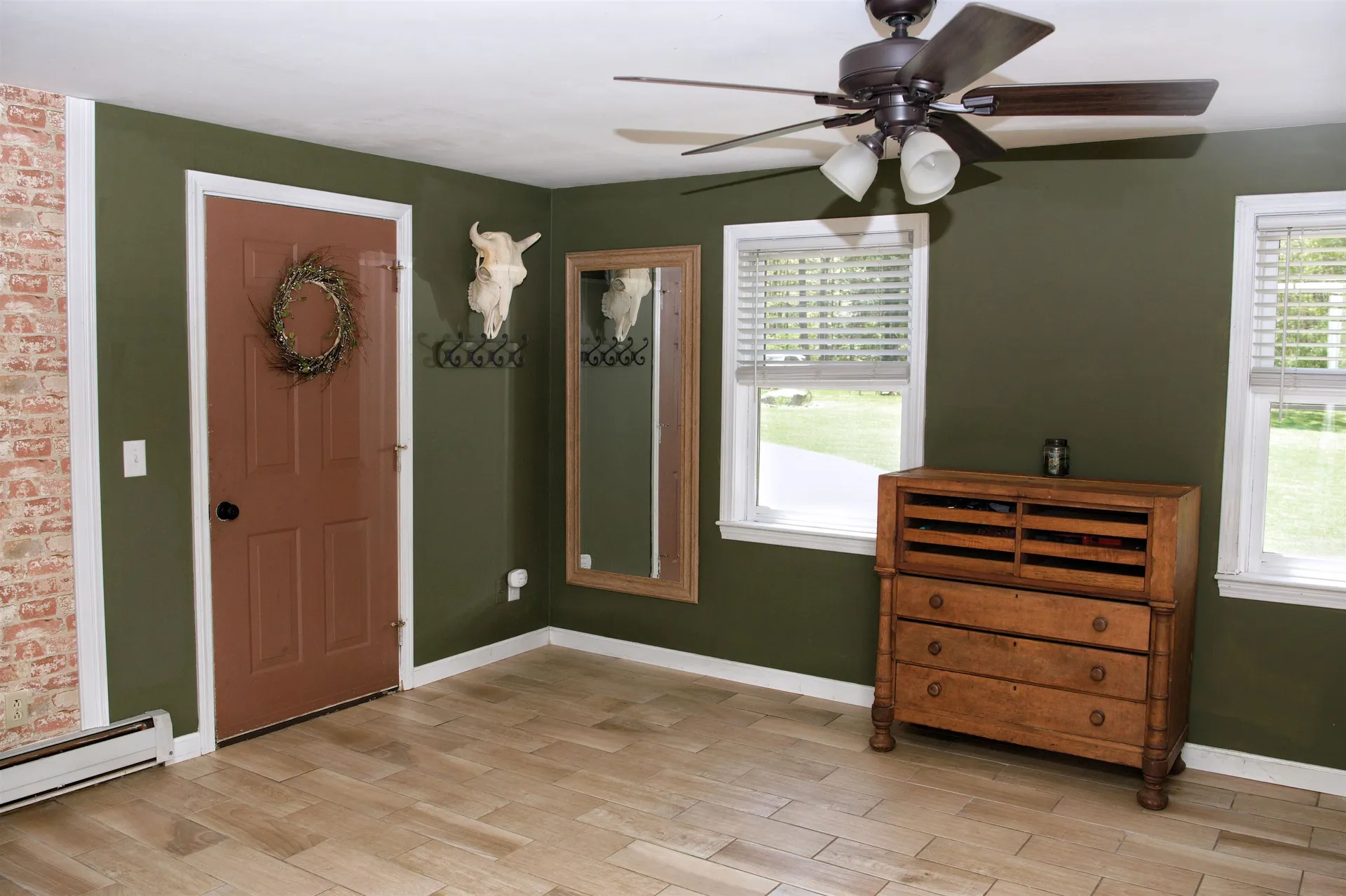 27 Parade Road Deerfield NH 03037