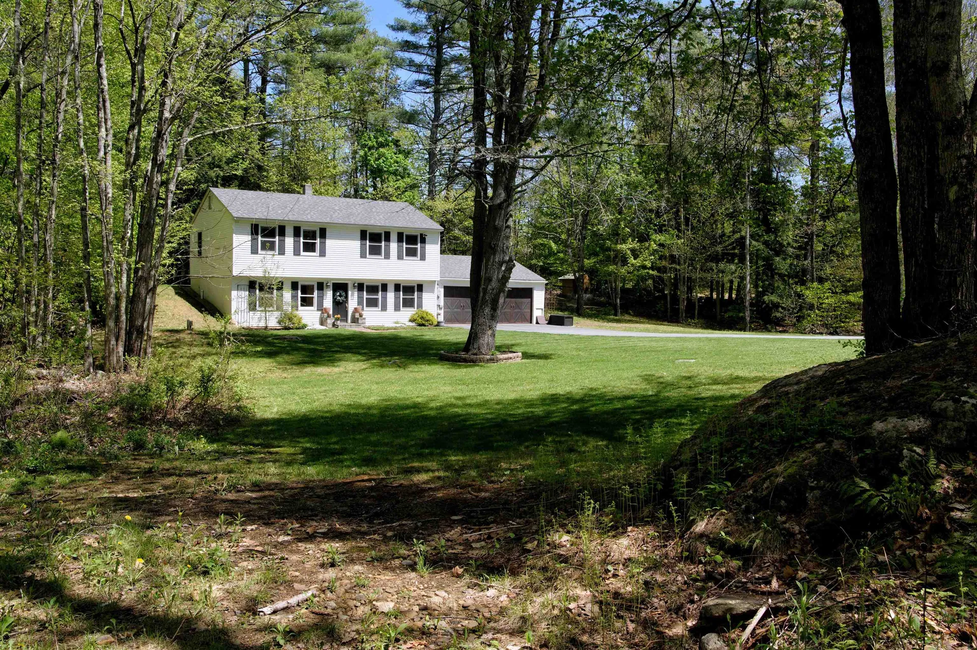 27 Parade Road Deerfield NH 03037