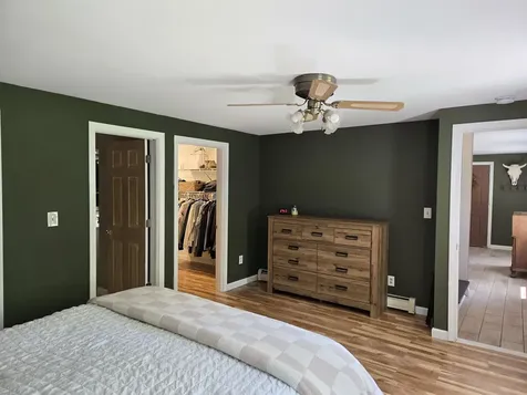 27 Parade Road Deerfield NH 03037