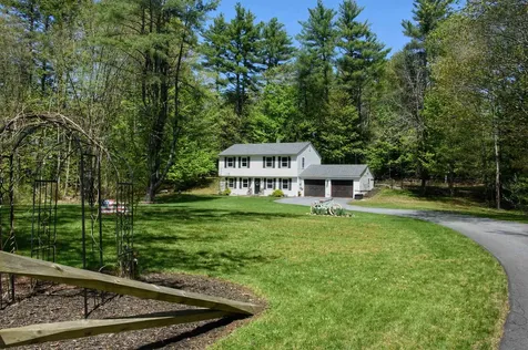 27 Parade Road Deerfield NH 03037