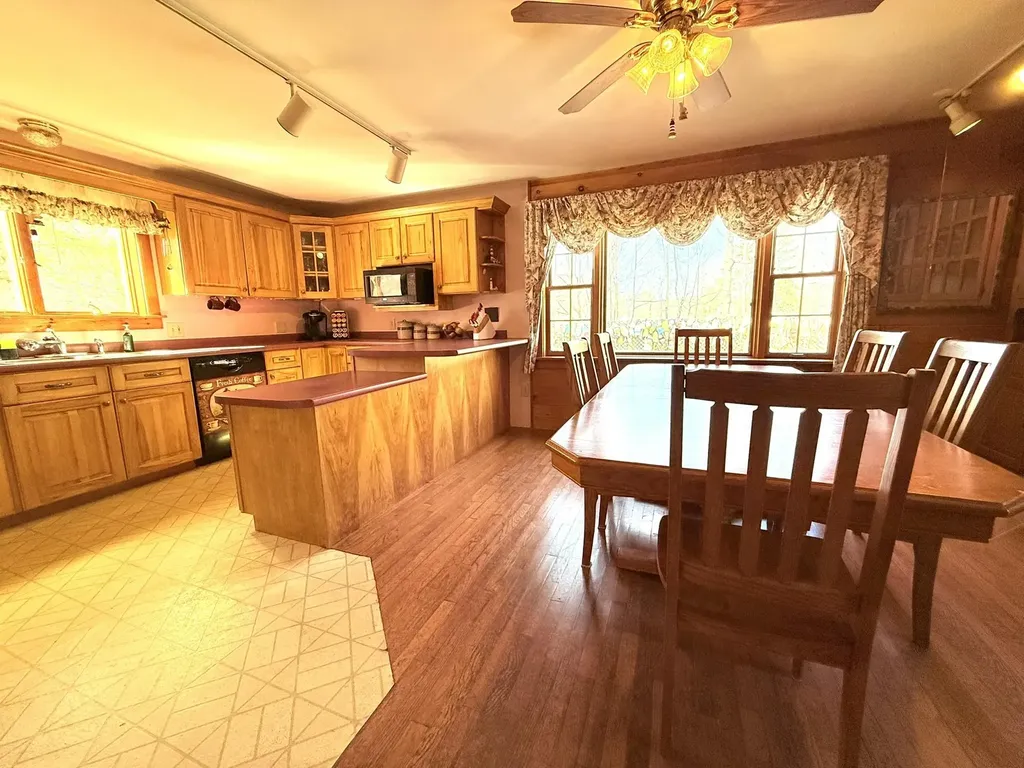 17 Spencer Avenue Claremont NH 03743