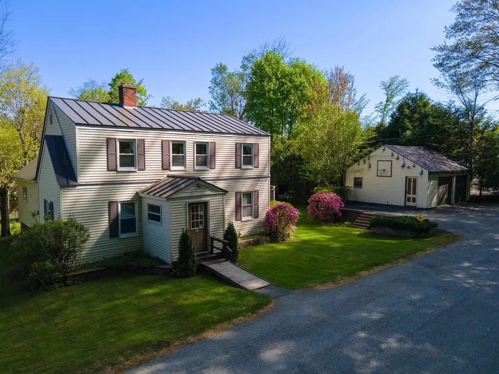 17 Spencer Avenue Claremont NH 03743