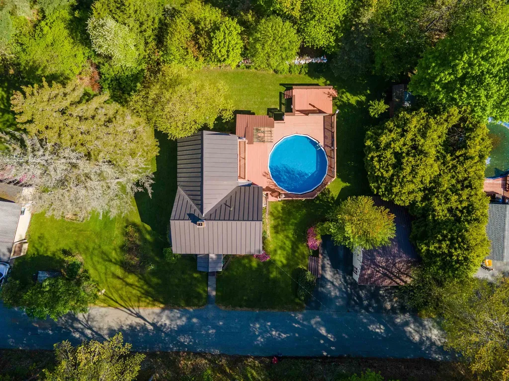 17 Spencer Avenue Claremont NH 03743