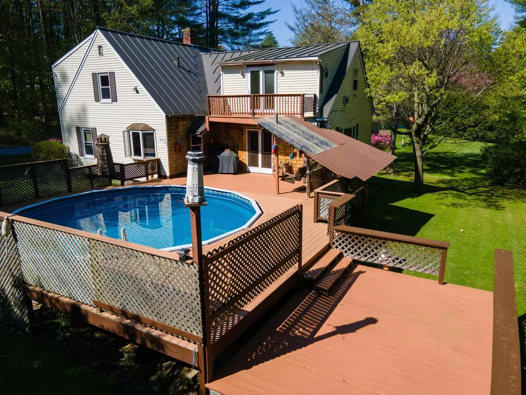 17 Spencer Avenue Claremont NH 03743