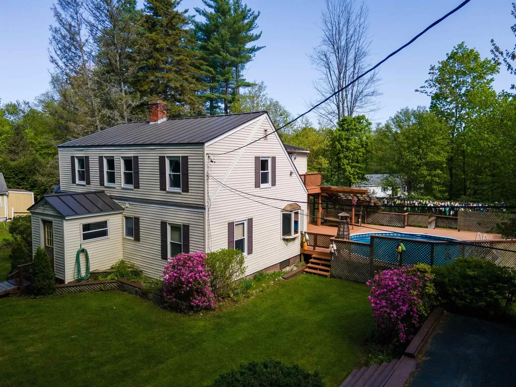 17 Spencer Avenue Claremont NH 03743