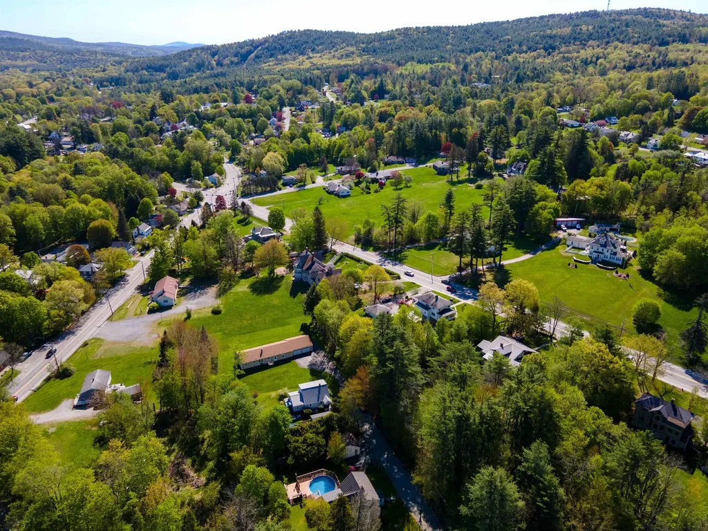 17 Spencer Avenue Claremont NH 03743