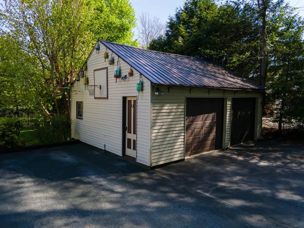 17 Spencer Avenue Claremont NH 03743