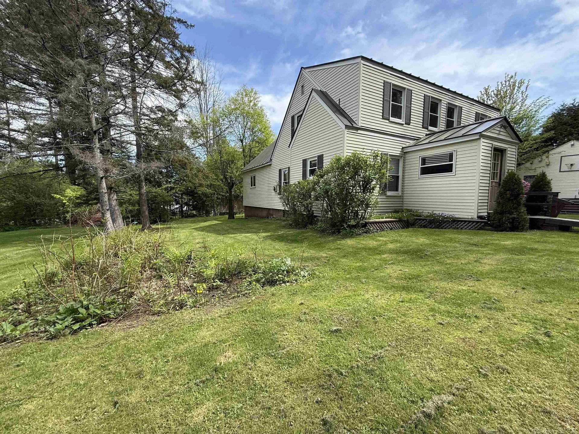 17 Spencer Avenue Claremont NH 03743