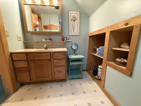 17 Spencer Avenue Claremont NH 03743