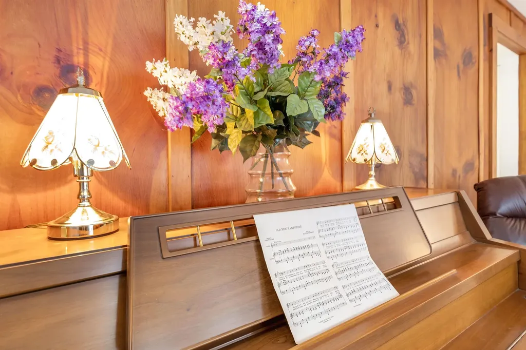 291 Nh Route 25 Warren NH 03279