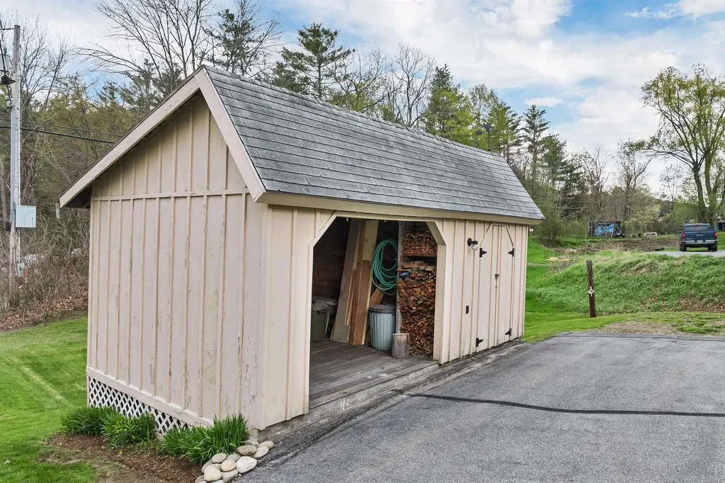 291 Nh Route 25 Warren NH 03279