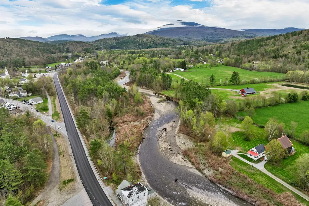 291 Nh Route 25 Warren NH 03279