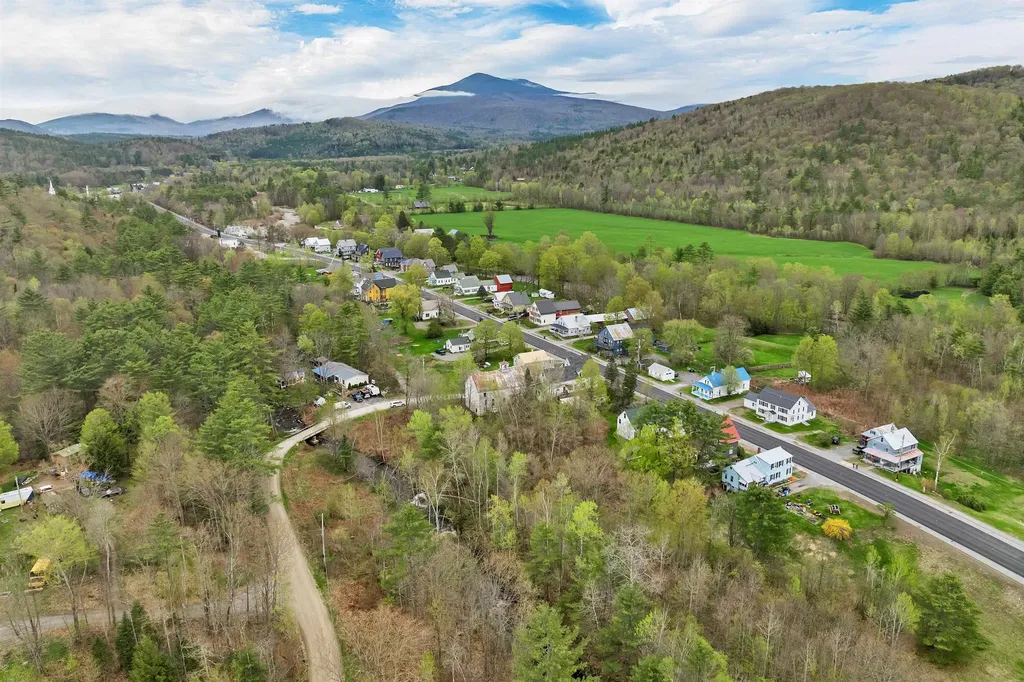 291 Nh Route 25 Warren NH 03279