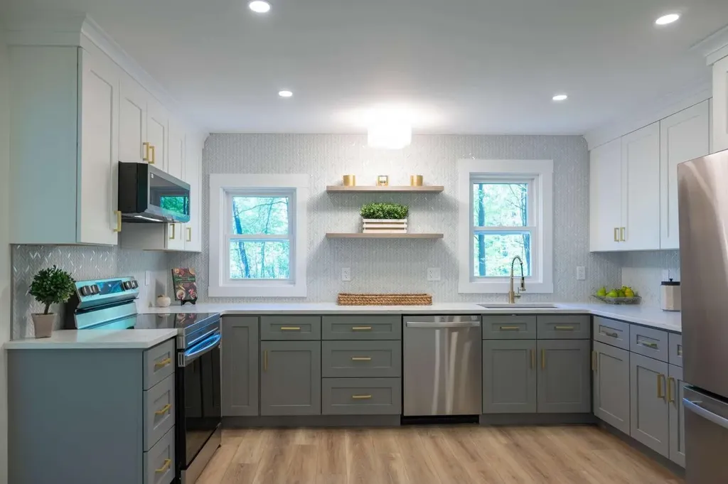 5 Wentworth Drive Newton NH 03858