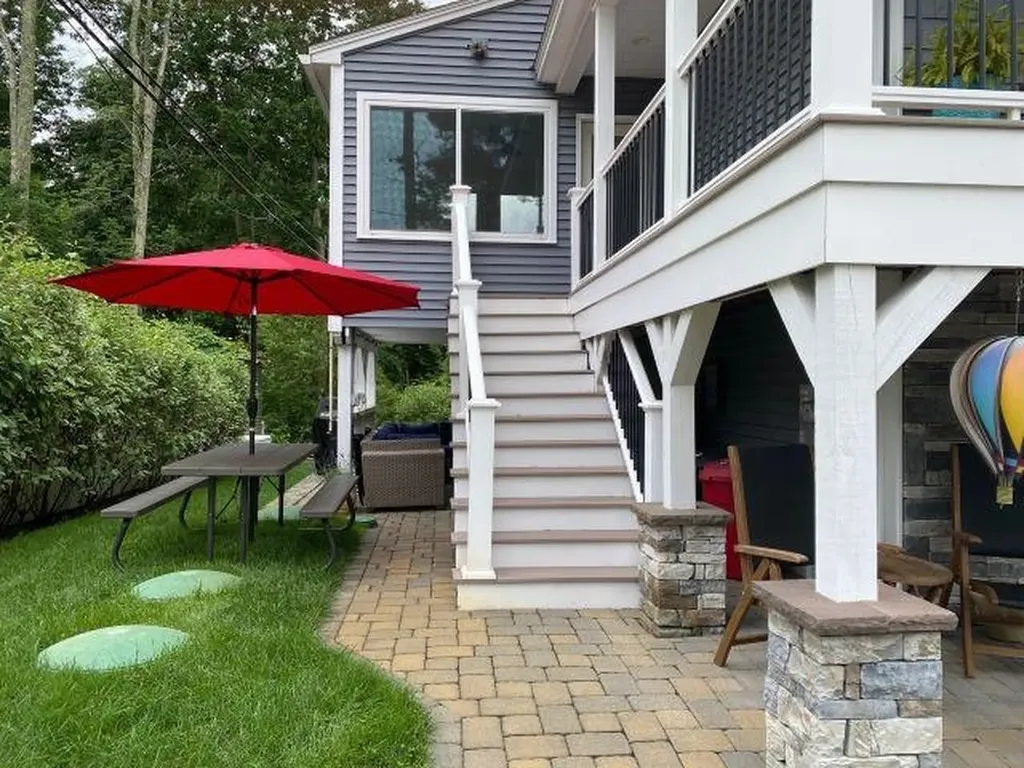 23 Walkeys Road Windham NH 03087