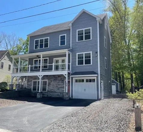 23 Walkeys Road Windham NH 03087