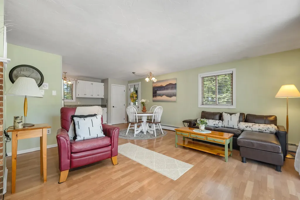 86 Bradford Lane Barnstead NH 03225