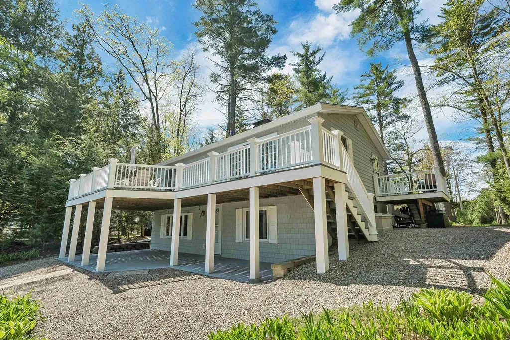 86 Bradford Lane Barnstead NH 03225