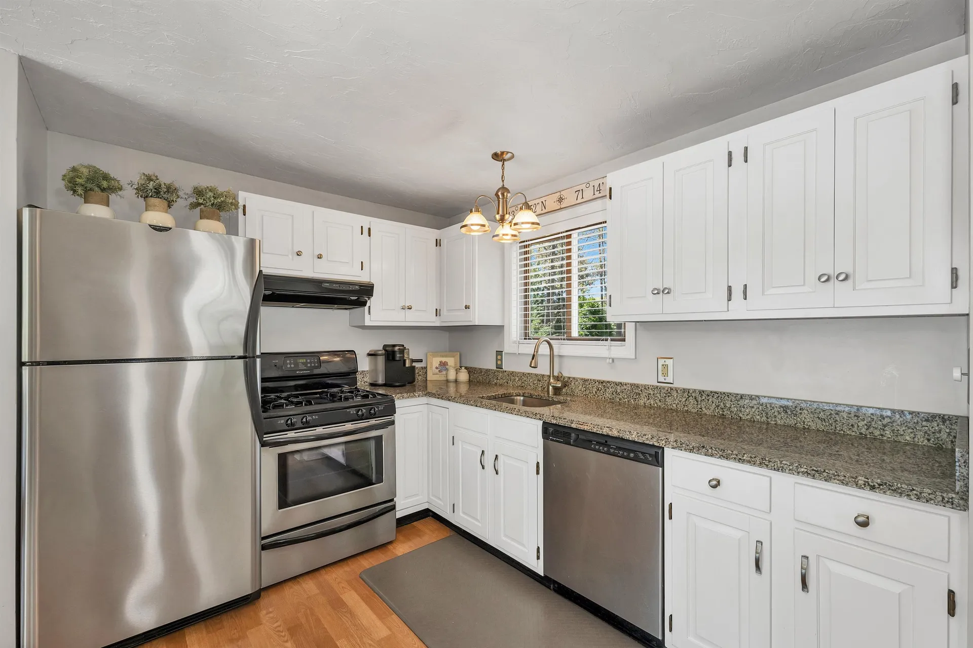 86 Bradford Lane Barnstead NH 03225