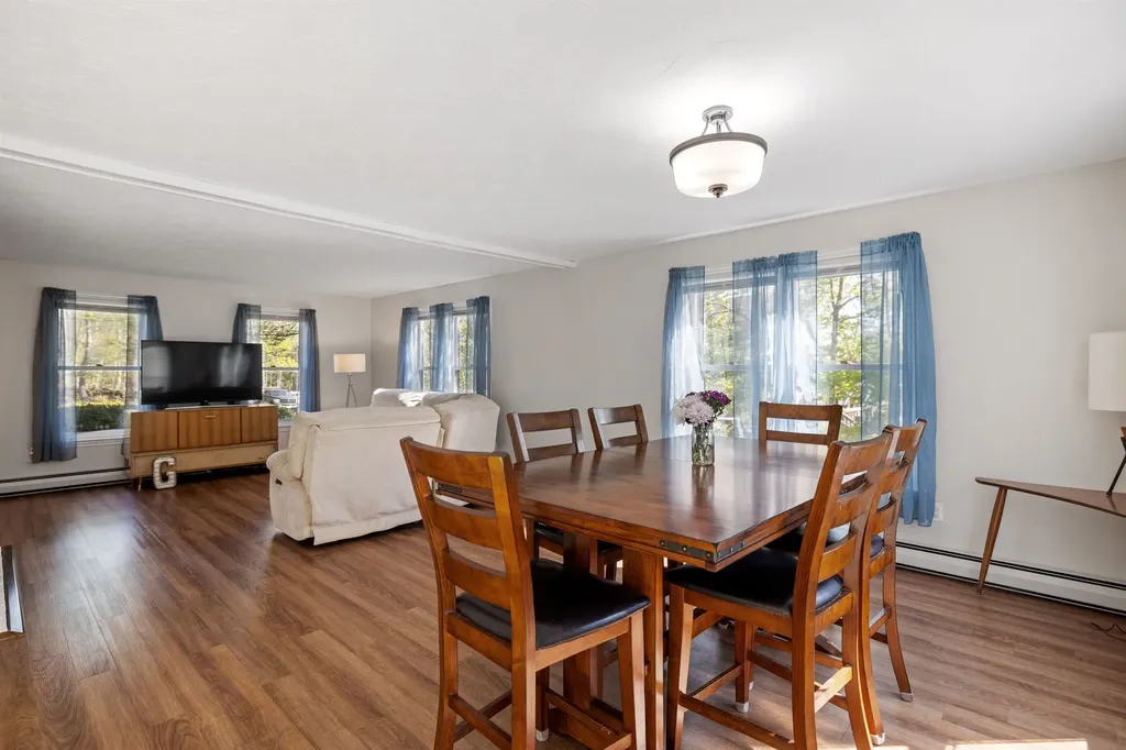 45 Bow Lake Road Northwood NH 03261