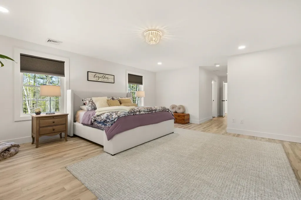 156 Strafford Road Northwood NH 03261