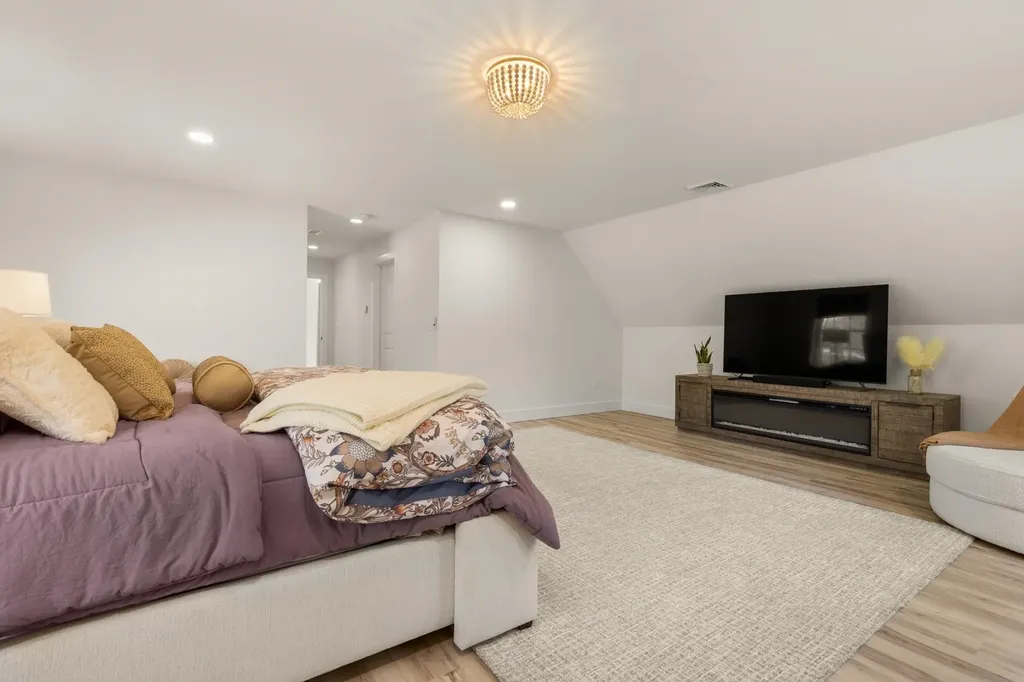 156 Strafford Road Northwood NH 03261