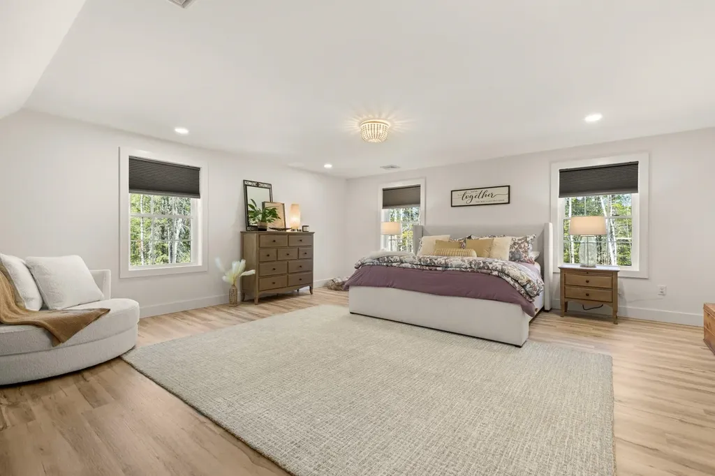 156 Strafford Road Northwood NH 03261