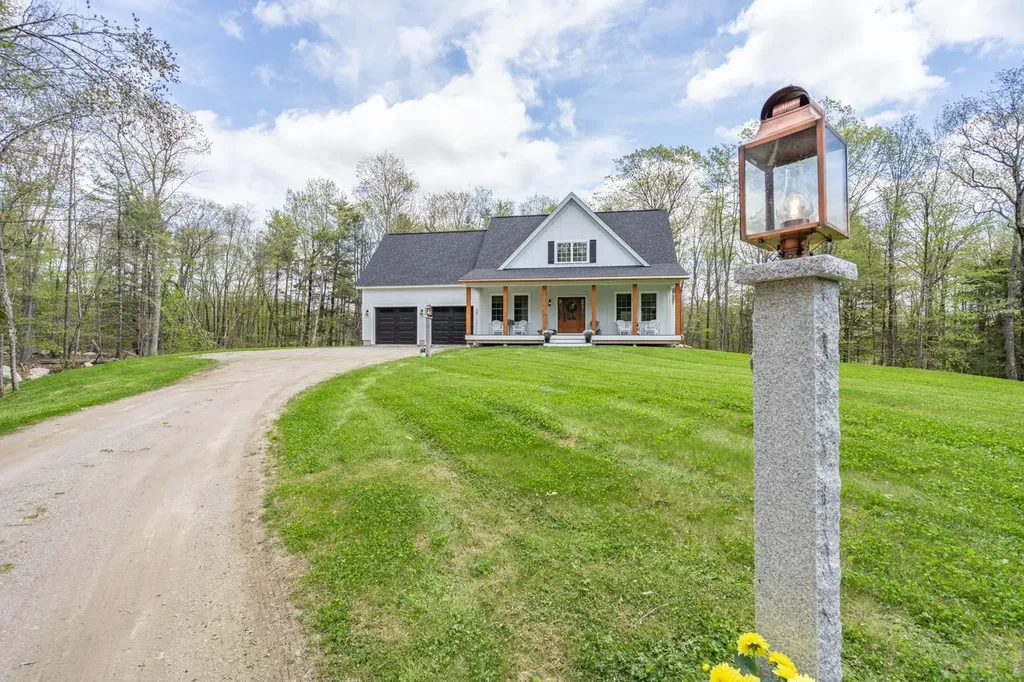 156 Strafford Road Northwood NH 03261