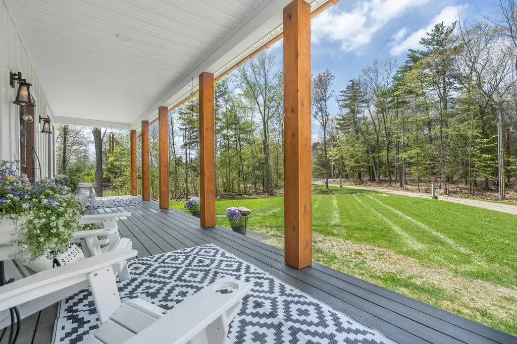 156 Strafford Road Northwood NH 03261