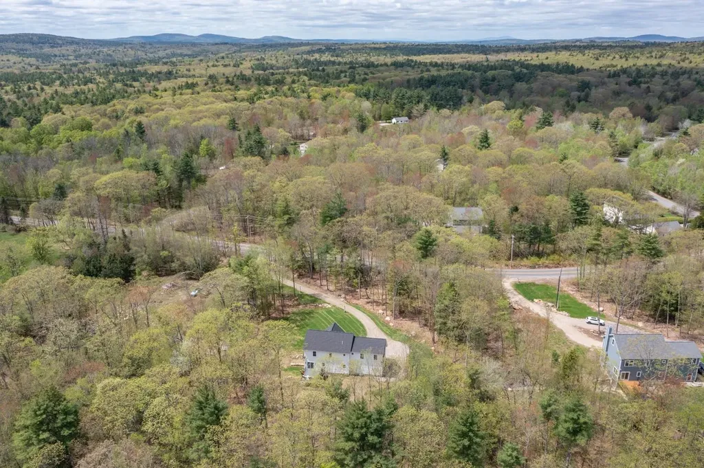 156 Strafford Road Northwood NH 03261