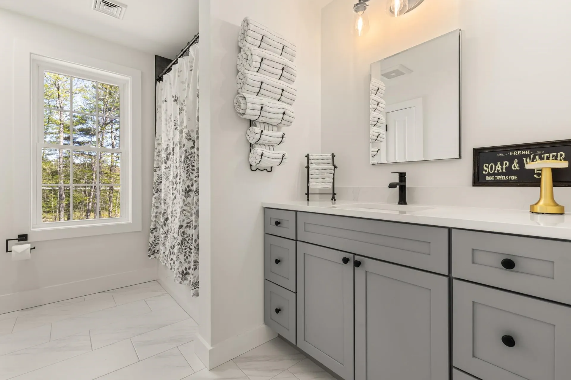 156 Strafford Road Northwood NH 03261