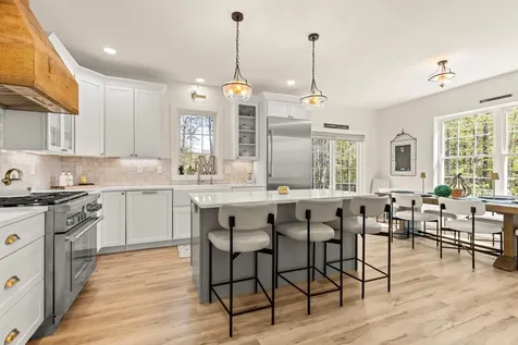 156 Strafford Road Northwood NH 03261