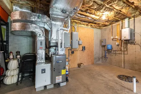 156 Strafford Road Northwood NH 03261